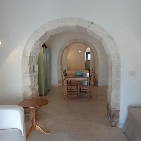 Trulli Madonna Del Pozzo